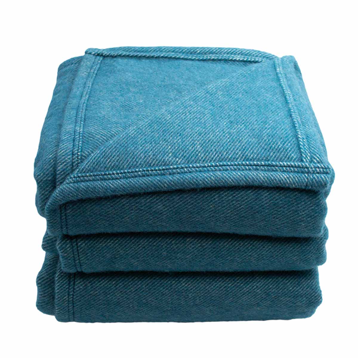 Couverture COURMAYEUR Cèdre