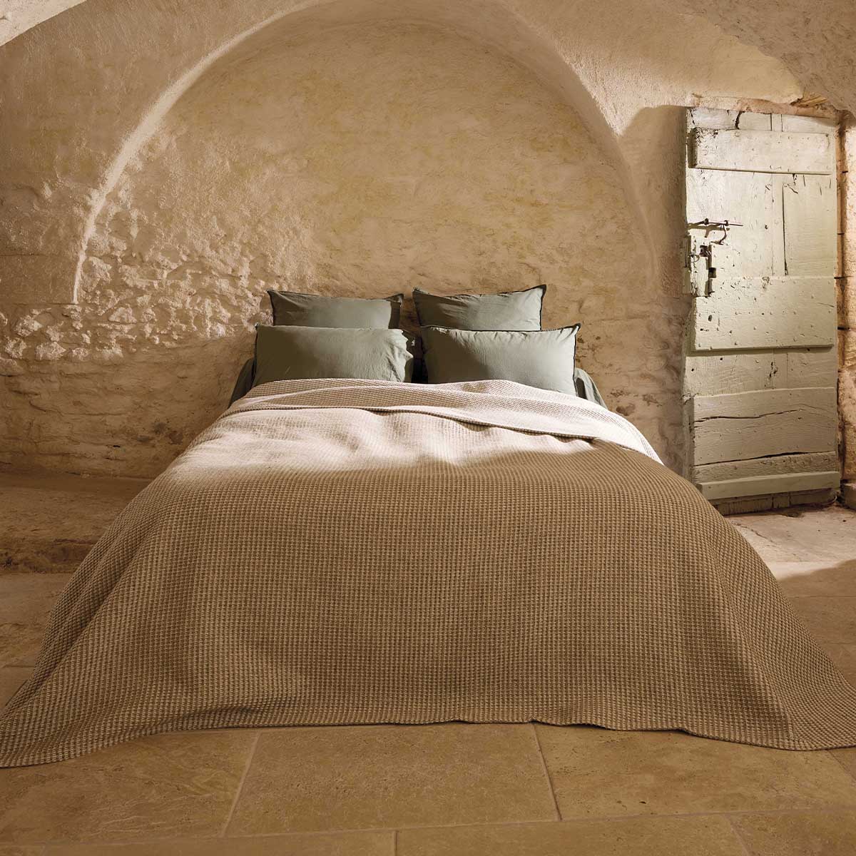 Dessus de lit tissé YVOIRE Naturel Gris Kaki